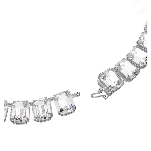 Gorgeous Genuine Swarovski Clear Octagon Cut Necklace With Extender - Picture 4 of 6